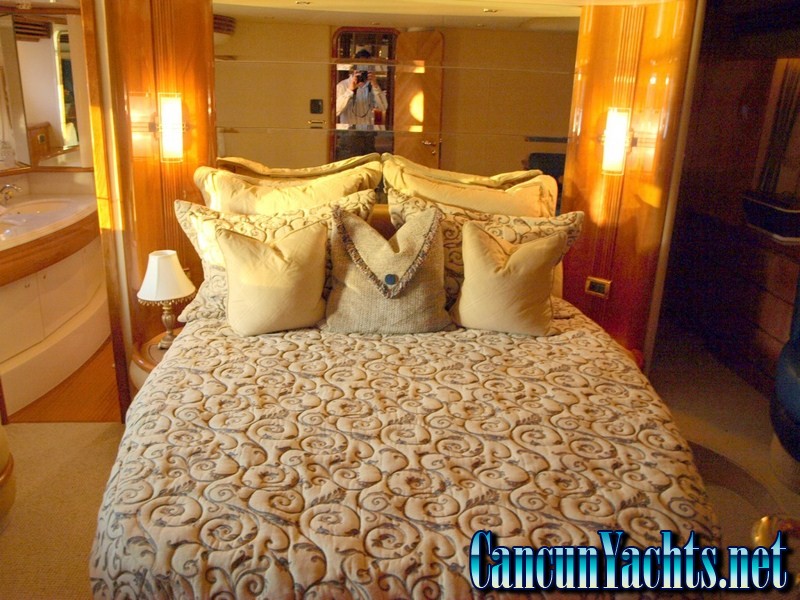 barcos yates de renta Cancun, Mexican Riviera, Mexico, Playa del Carmen, Yates Cancun, Barco Cancun, Yate de lujo Cancun